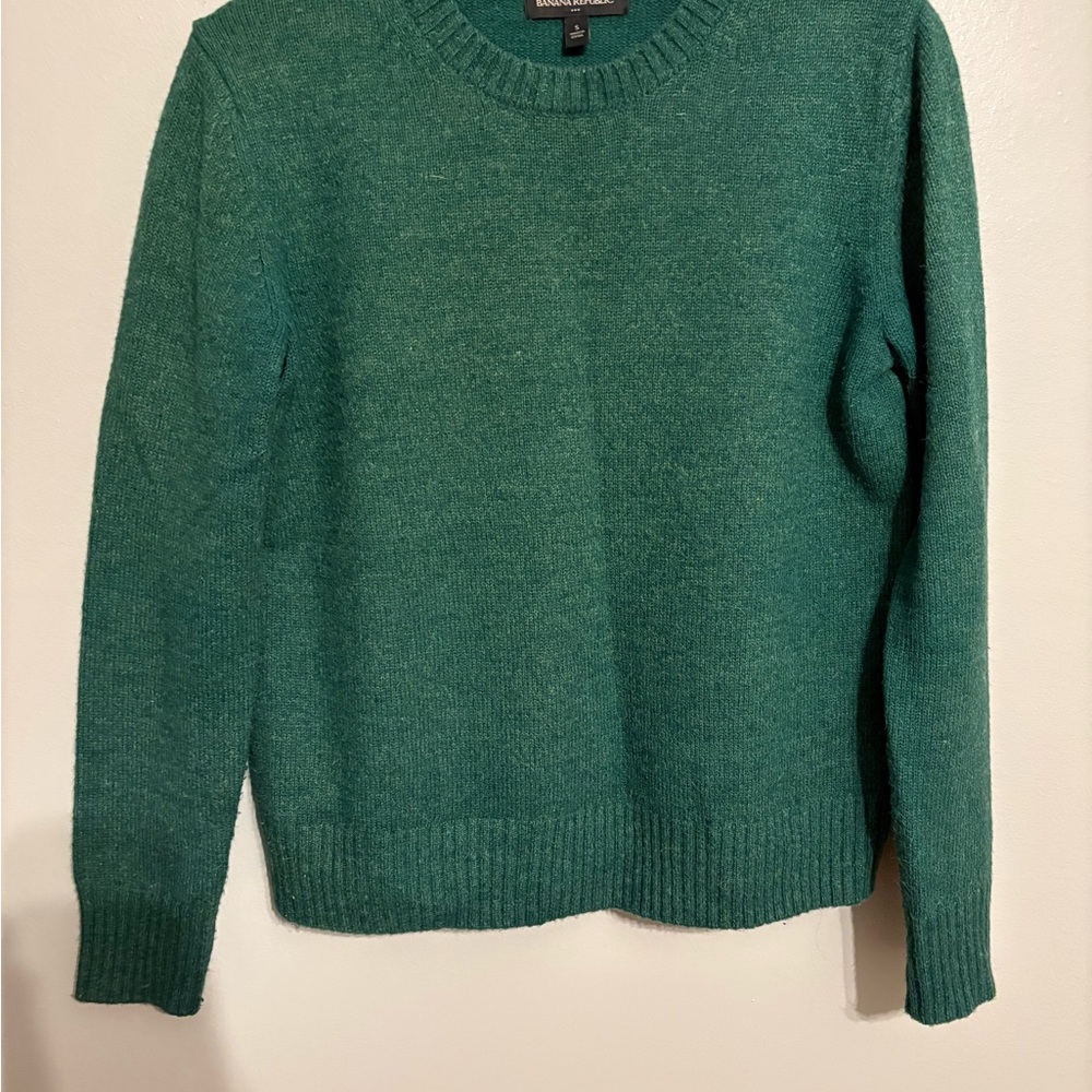 Banana Republic Green Crew Neck Sweater